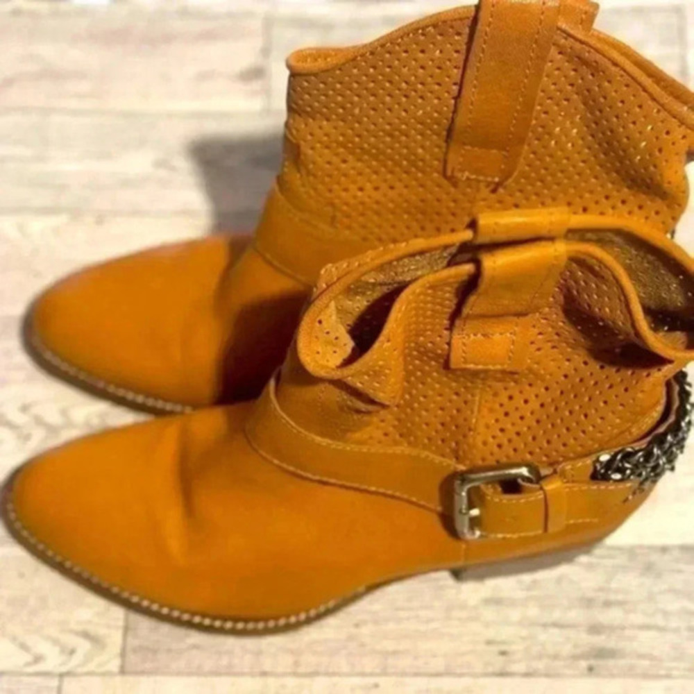 Bcbg Generations WOMEN’s size 7.5US